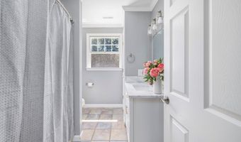 35 Provident Pl, Coventry, RI 02816