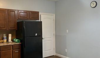 206 Meridian Gardens Ln, Indianapolis, IN 46217