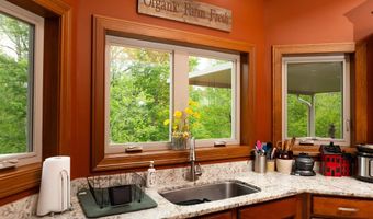 2804 Hash Ridge Rd, Barboursville, WV 25504