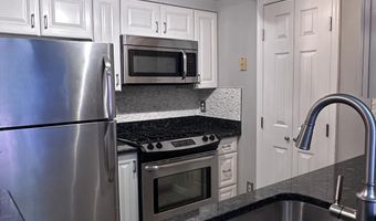 4808 MOORLAND Ln 501, Bethesda, MD 20814