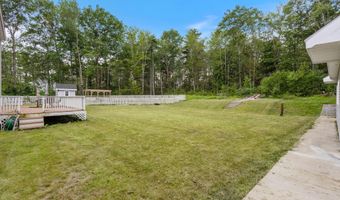12 Summit Ter, Falmouth, ME 04105