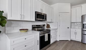 1184 E Big Pinion Ln, Apple Valley, UT 84737