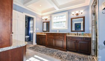 711 Yadkin St, Albemarle, NC 28001