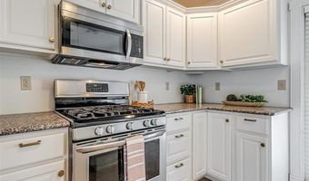 1613 Melmart Dr, Bartlesville, OK 74006