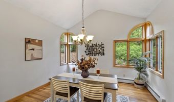 6 Black Horse Dr, Acton, MA 01720
