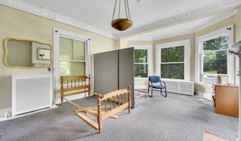38 Prospect Pl, Bristol, CT 06010