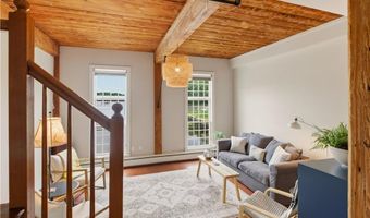 40 Web Ave 11, North Kingstown, RI 02852
