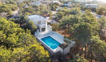 54 Sand Castle Ln, Amagansett, NY 11930