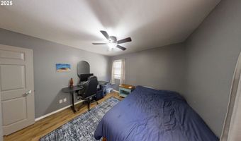947 3RD St, Brookings, OR 97415
