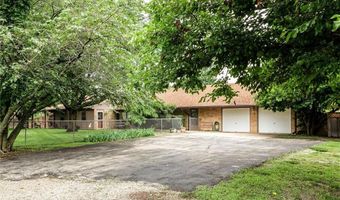 18345 Nottingham Ct, Basehor, KS 66007