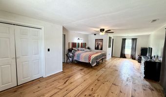 613 Hall Ave, Ava, MO 65608