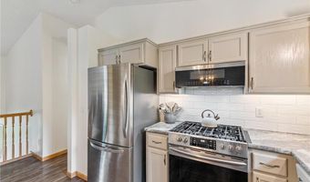 207 Ash St E, Annandale, MN 55302