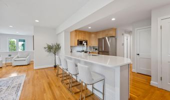 6111 35TH St N, Arlington, VA 22213