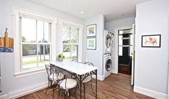 105 John St, Newport, RI 02840