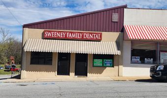 132 W Washington Ave, Ava, MO 65608