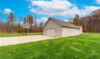 7661 Heritage Way, Amherst, OH 44001