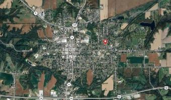 207 N 10th St, Albia, IA 52531