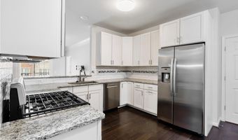 20655 HOPE SPRING Ter 403, Ashburn, VA 20147