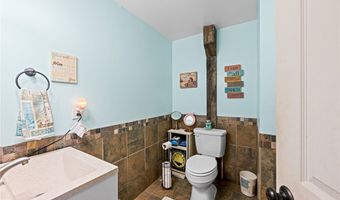 5825 Lake Rd 9, Ashtabula, OH 44004