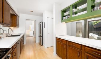 12 Haverhill Ct, Ann Arbor, MI 48105