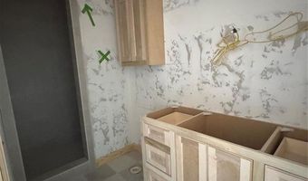 9401 Far Hills Ct, Edmond, OK 73034