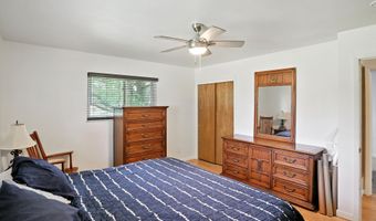 8219 Bishops Ln, Indianapolis, IN 46217