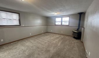 610 NE 19th Ave, Aberdeen, SD 57401