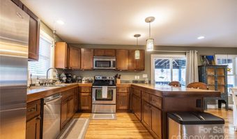 5 Fieldtop Ln, Arden, NC 28704