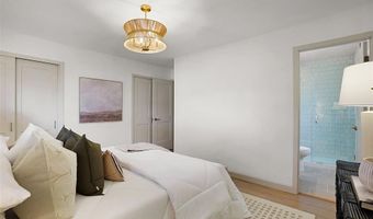 827 Woodruff Dr, Ballwin, MO 63011