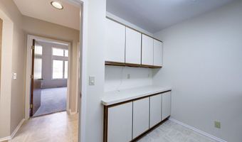 3682 Tanglewood Ct, Ann Arbor, MI 48105