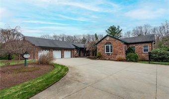 208 Tourtellot Hill Rd, Glocester, RI 02814