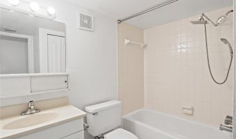 920 LAKE DESTINY Rd F, Altamonte Springs, FL 32714