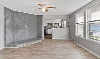 306 E Savannah St, Calhoun Falls, SC 29628