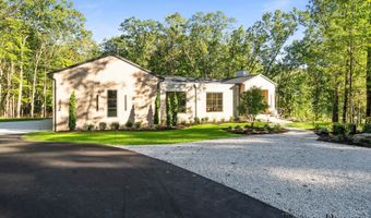 3046 W Locust Ln SE, Ada, MI 49301