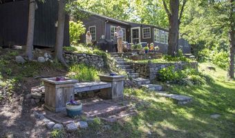 11 N Shore Rd, Chester, NH 03036