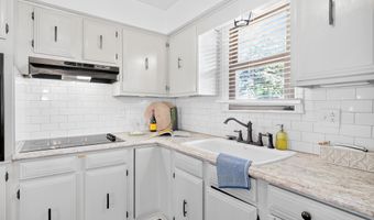 105 E Main St, Anna, OH 45302