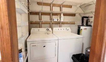 138 Jackson Way, Alum Creek, WV 25003