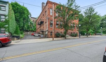 206 N Pearl St 102, Albany, NY 12207