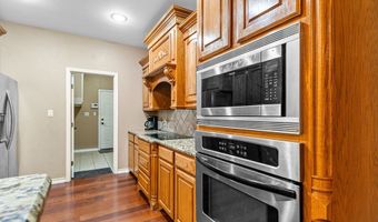 10 NW Sage Cir, Andrews, TX 79714