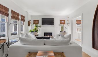 193 Coggeshall Ave, Newport, RI 02840