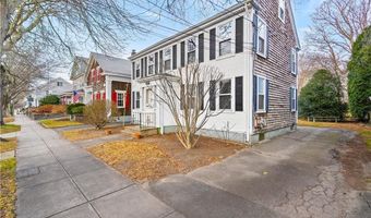 694 Hope St, Bristol, RI 02809
