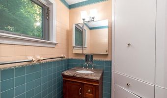 1901 ACORN Ln, Abington, PA 19001