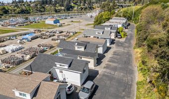 16219 LOWER HARBOR Rd P5, Brookings, OR 97415