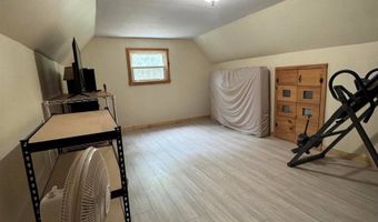 6 Maple Dr, Abbot, ME 04406