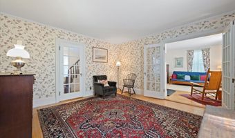 89 Parkview Ave, Bangor, ME 04401