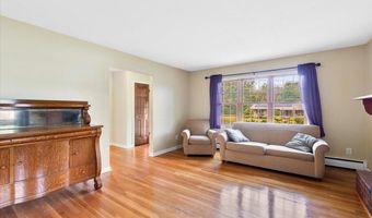 9 Sunset Dr, Altamont, NY 12009