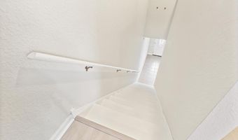 66 W 14TH St, Atlantic Beach, FL 32233