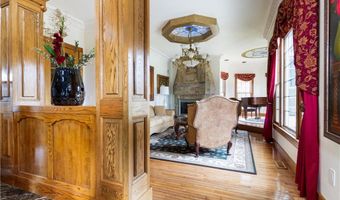 10 Ridge Rd, Newport, RI 02840