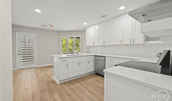 110 Willeford Dr, Savannah, GA 31411
