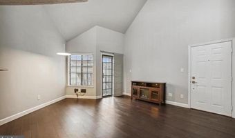 7012 IRWELL Ln 14F, Alexandria, VA 22315